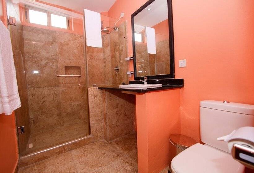 Отель Prestige Suites