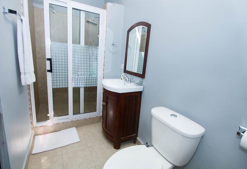 Отель Prestige Suites