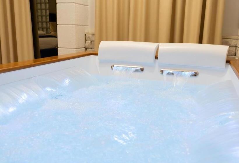 Отель Resort & Winery Bosco De Medici