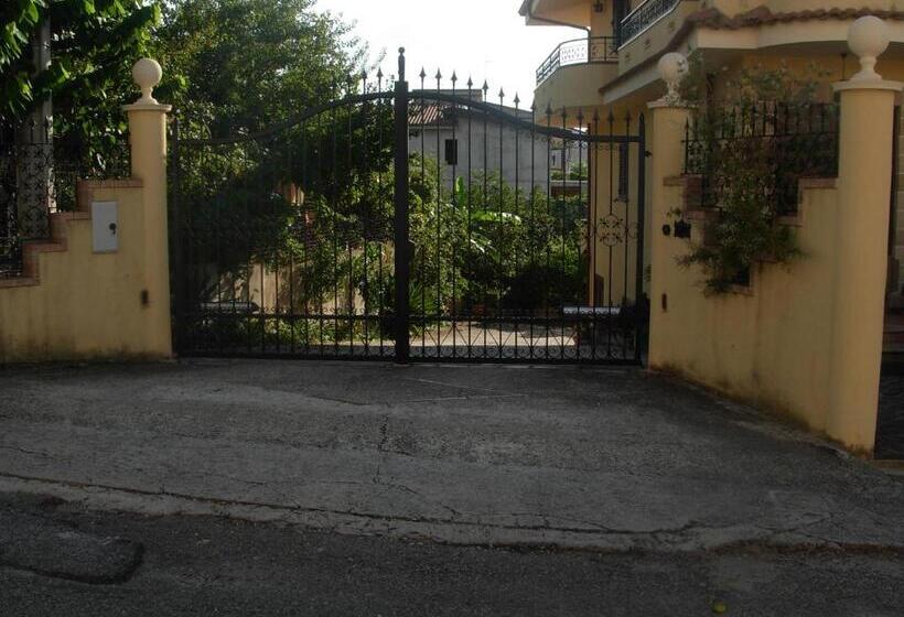 هتل Sole E Luna Capo Vaticano