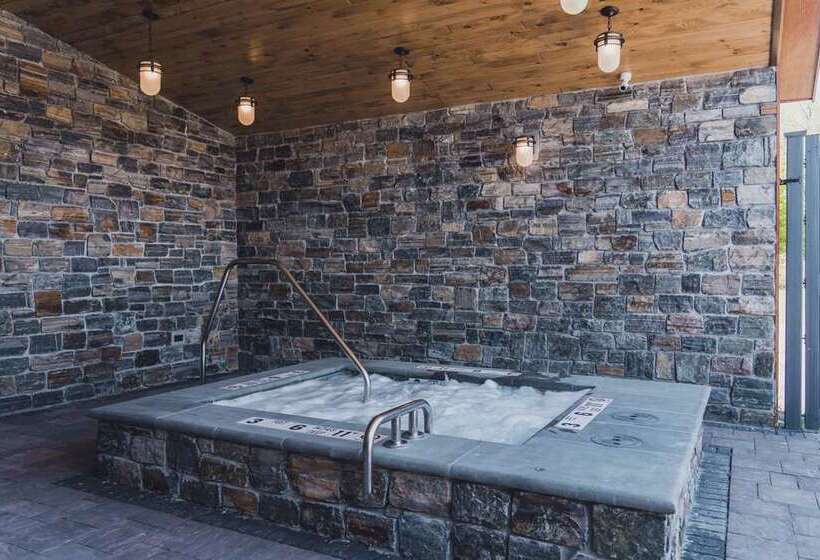 בית מלון כפרי Tailwater Lodge Altmar, Tapestry Collection By Hilton