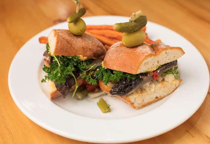 בית מלון כפרי Tailwater Lodge Altmar, Tapestry Collection By Hilton