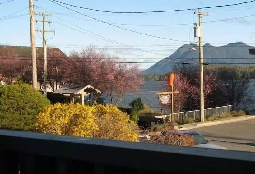 ホテル Tofino Trek Inn