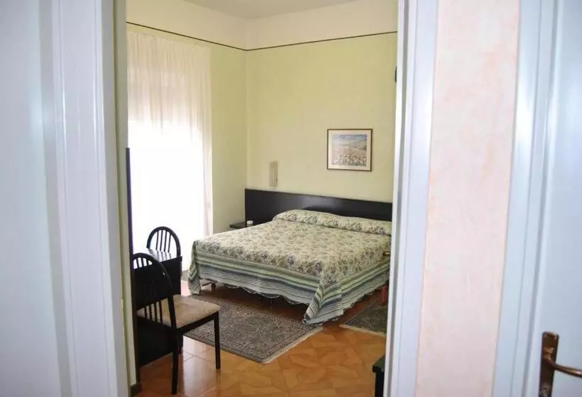 Hotelli Villa Mon Toc