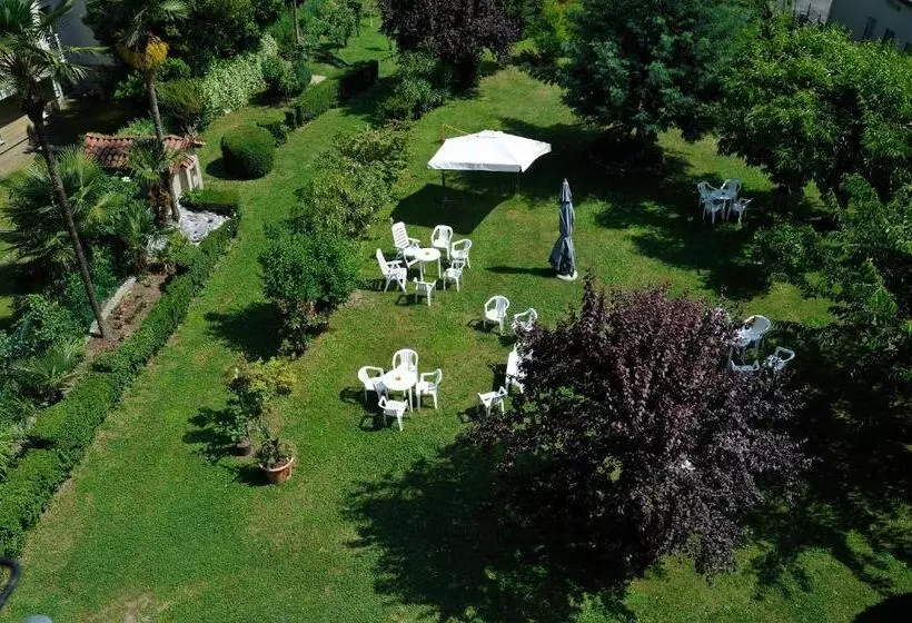 Hotelli Villa Mon Toc