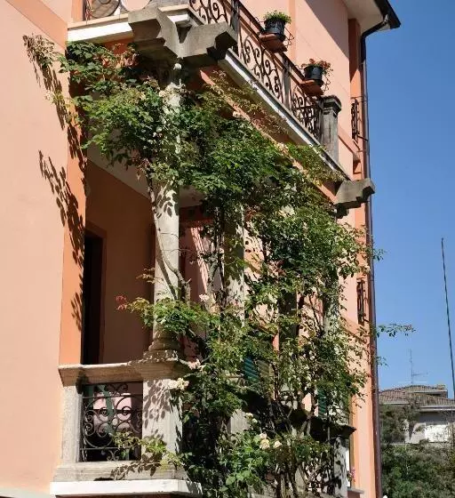 Hotelli Villa Mon Toc