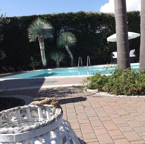 酒店 Villetta Del Salento Exclusive B&b