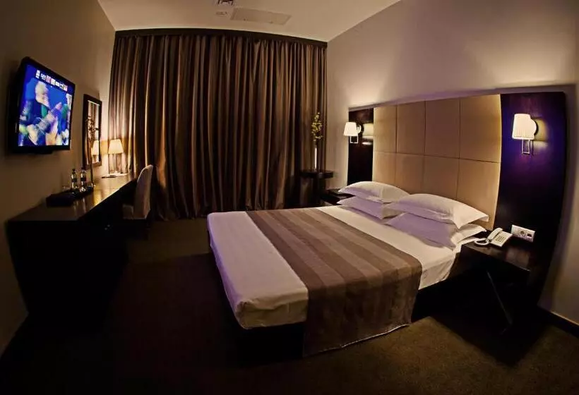هتل Voyage