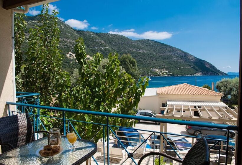 Ilianthos Apartments & Studios