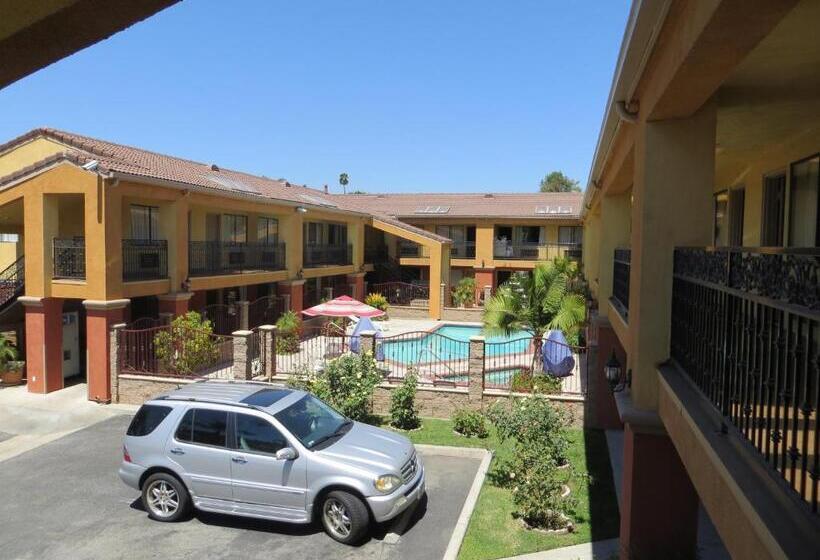 汽车旅馆  Azusa Inn