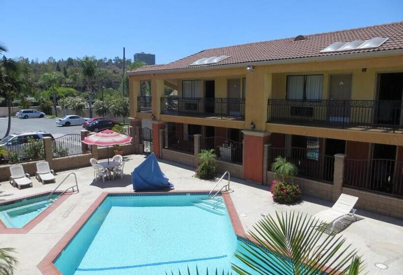 汽车旅馆  Azusa Inn