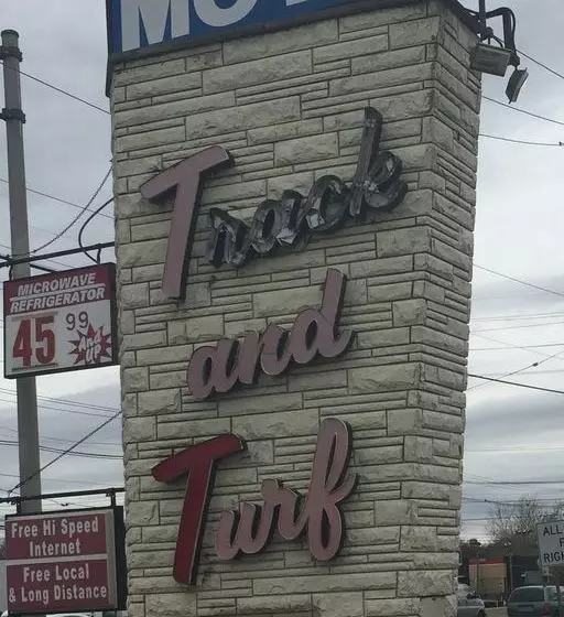 Track & Turf Motel