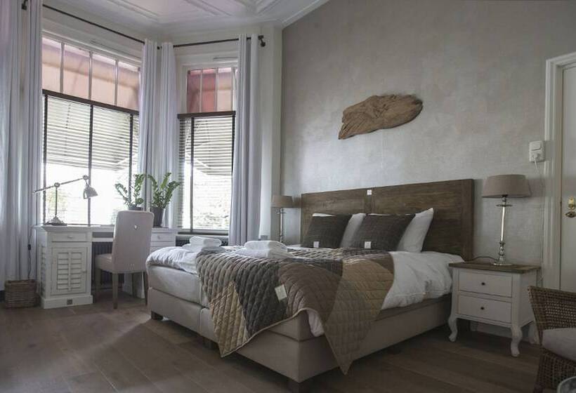 Zenzez Hotel & Lounge