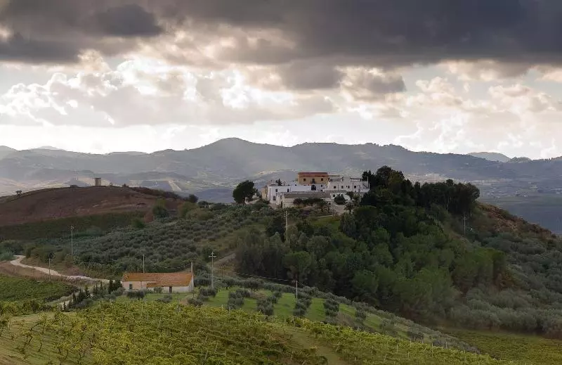 هتل Agriturismo Sirignano Wine Resort