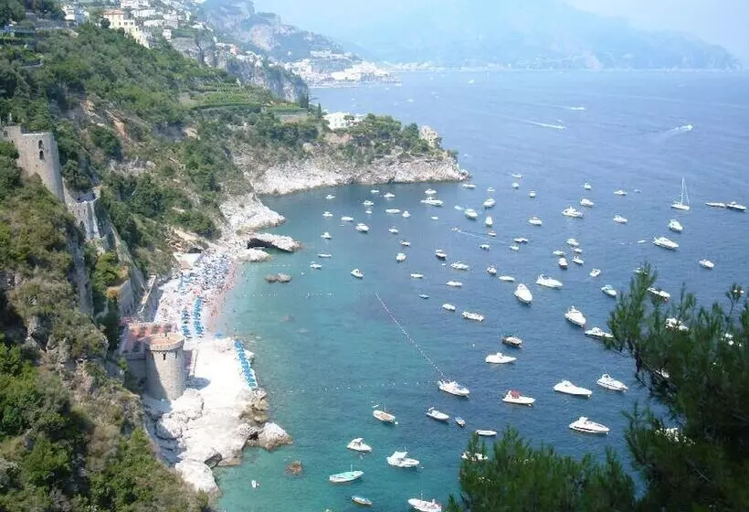 هتل B&b Il Pavone