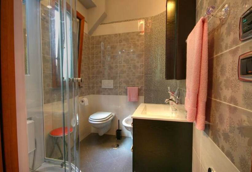 בית מלון כפרי B&b Il Pavone