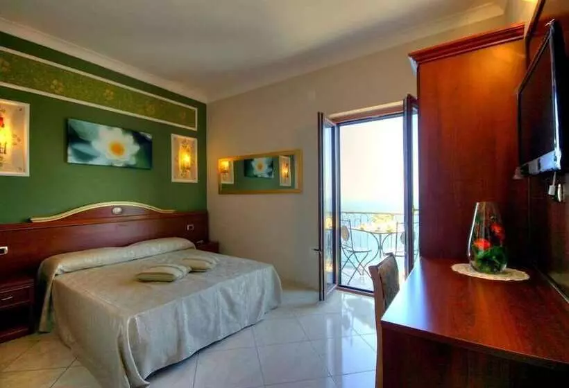 هتل B&b Il Pavone