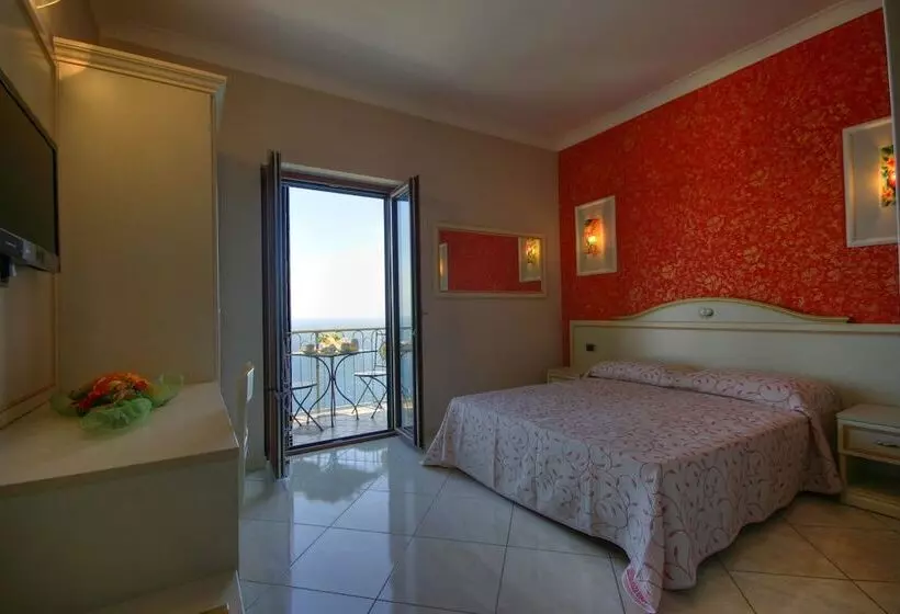 هتل B&b Il Pavone