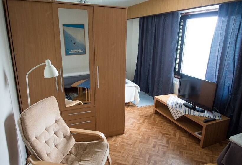 هتل Guesthouse Borealis