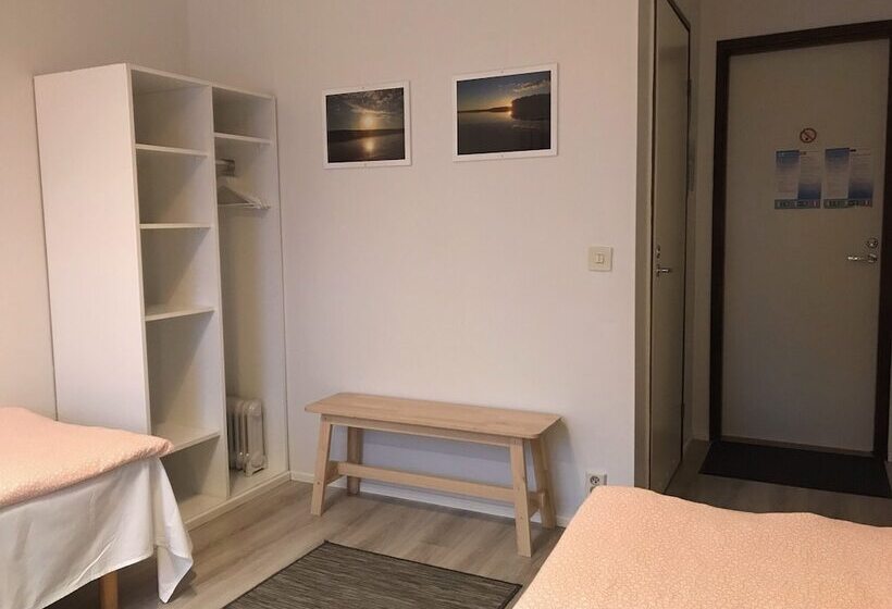 هتل Guesthouse Borealis