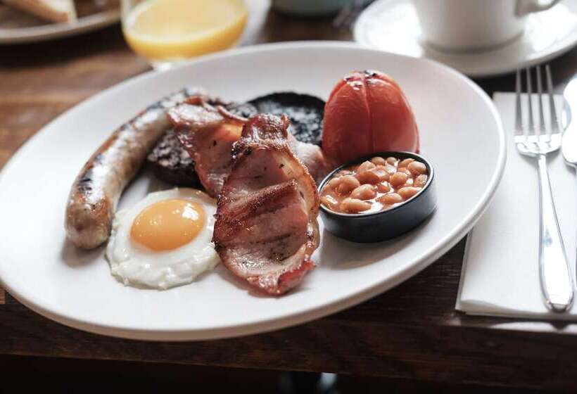 فندق Head Of The River