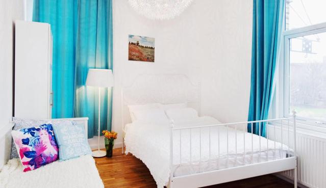 בית מלון כפרי London Full House