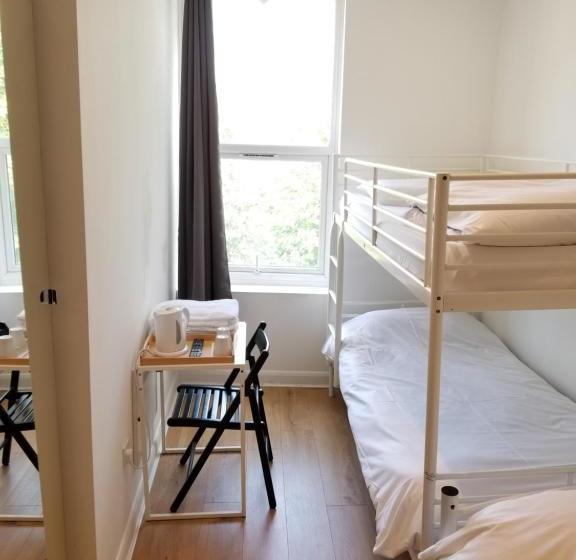 בית מלון כפרי London Full House