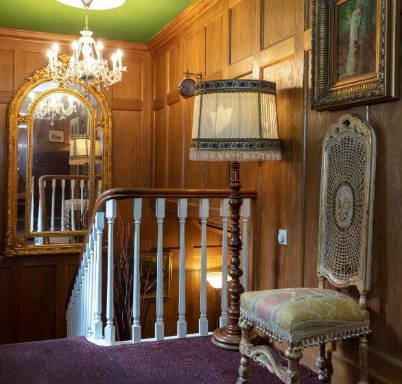 هتل Scholars Townhouse