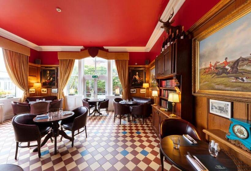 هتل Scholars Townhouse