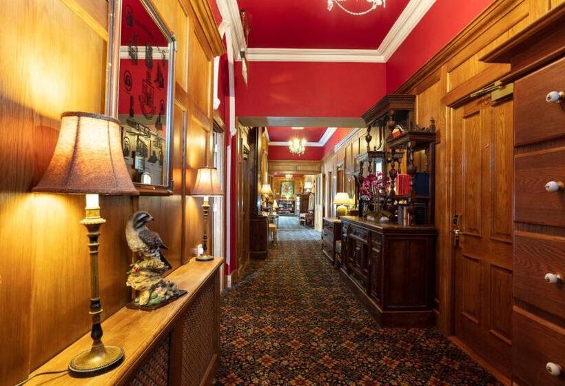 هتل Scholars Townhouse