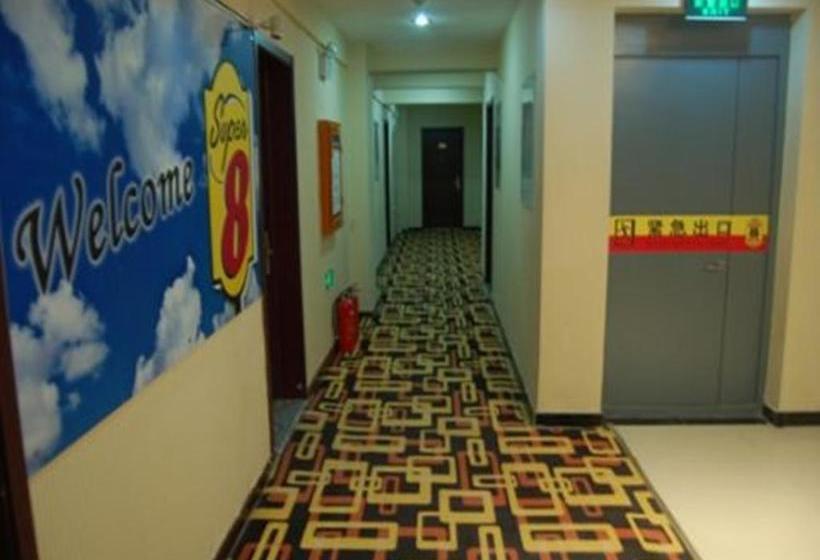 בית מלון כפרי Super 8 Chengde Imperial Summer Resort