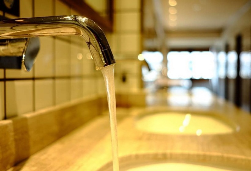 Hotel The Hump Hostel