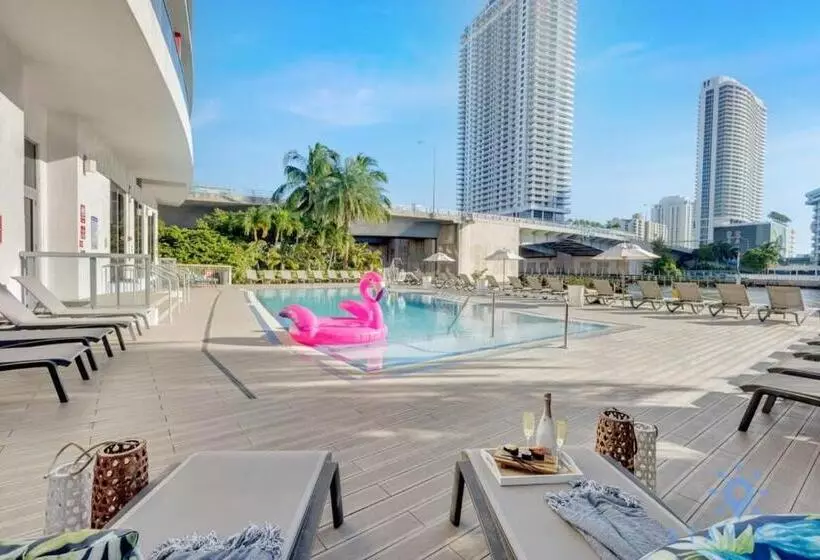 Retkeilymaja Resort Amenities   Amazing Pool And Gym