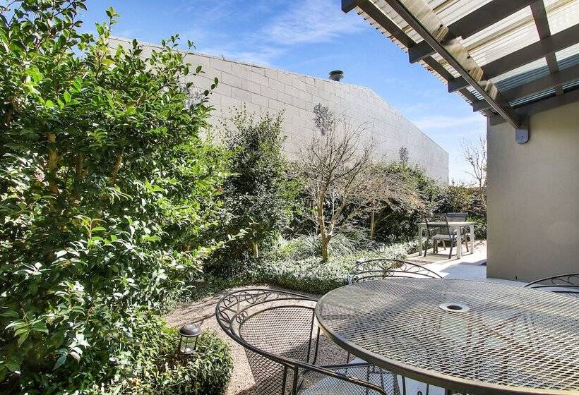 Apartments On Church  Unit 7