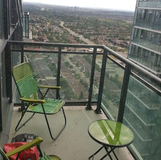 Custom Luxury Suite   By Elite Suites