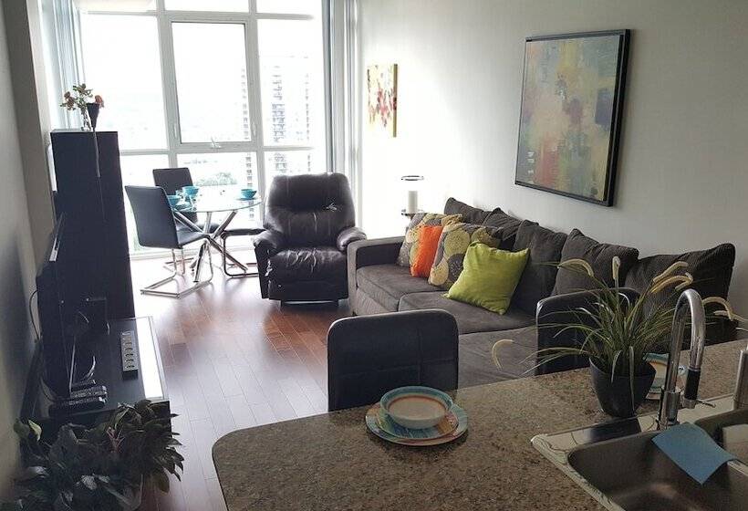 Custom Luxury Suite   By Elite Suites