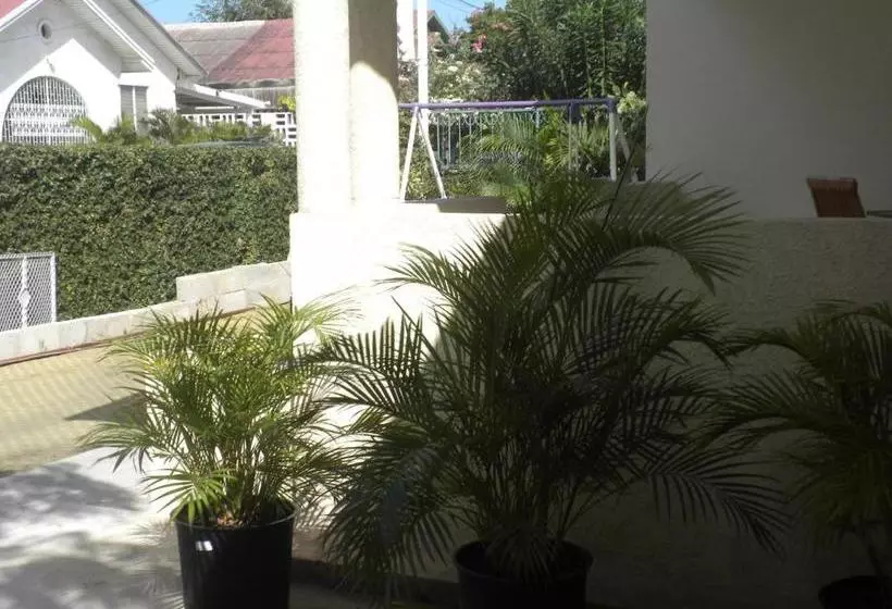 هتل Aruba Apartment