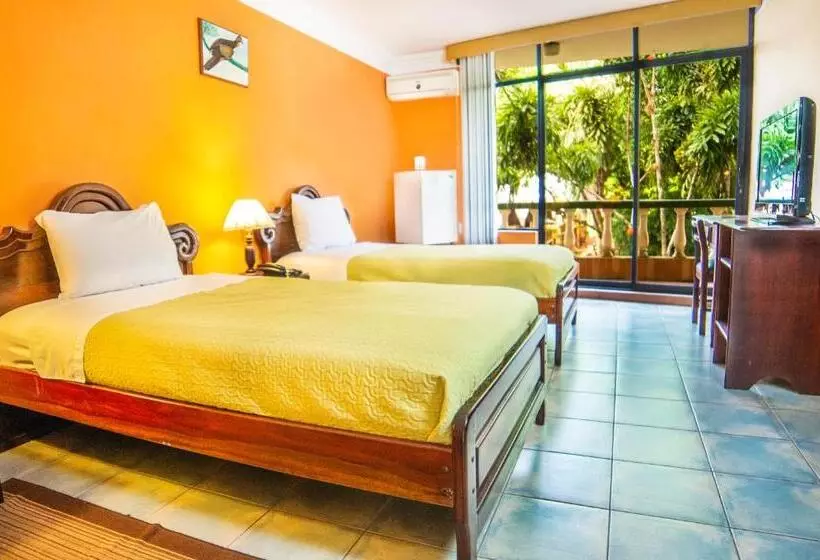 Hotel El Auca