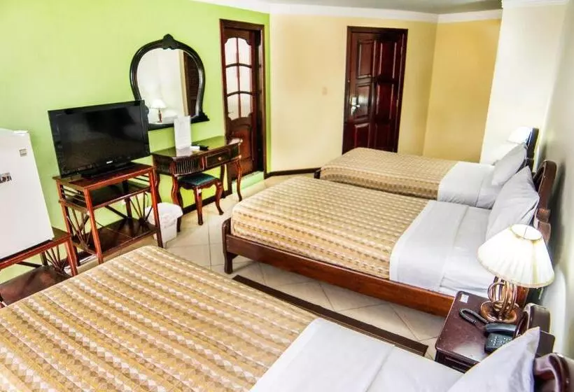 Hotel El Auca