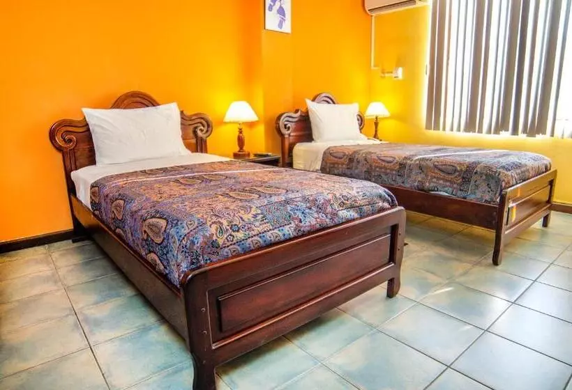 Hotel El Auca