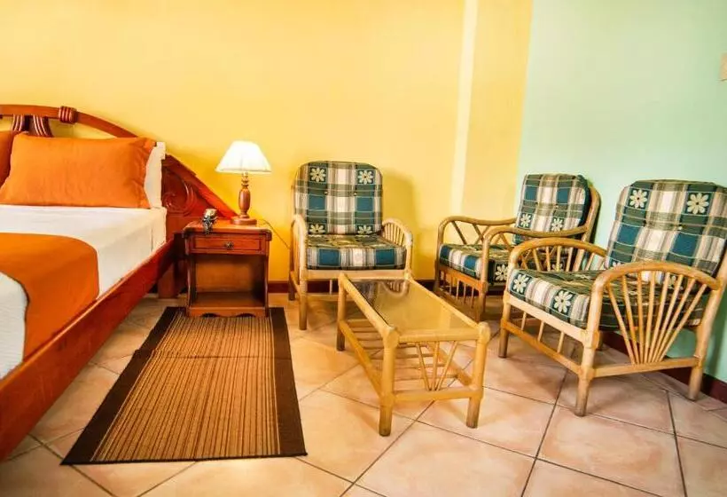 Hotel El Auca