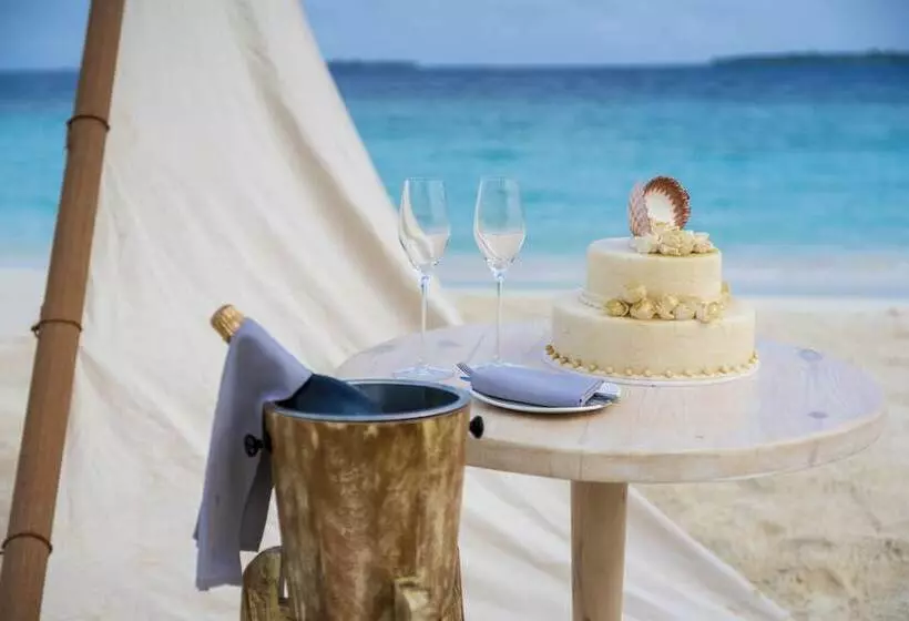 هتل Milaidhoo Maldives