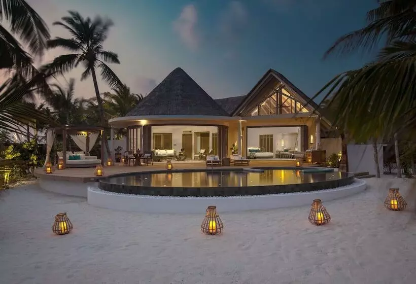 هتل Milaidhoo Maldives