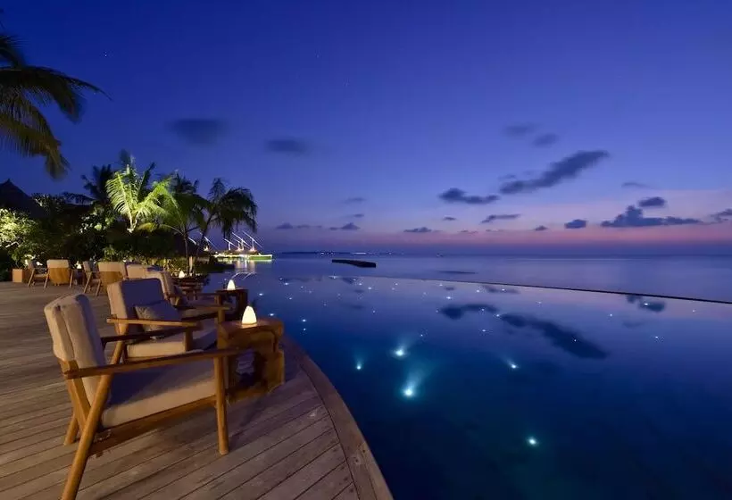 هتل Milaidhoo Maldives