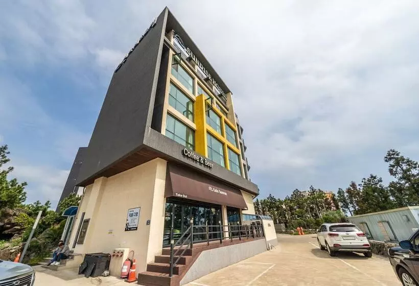 Sunrise Hotel Jungmun Branch