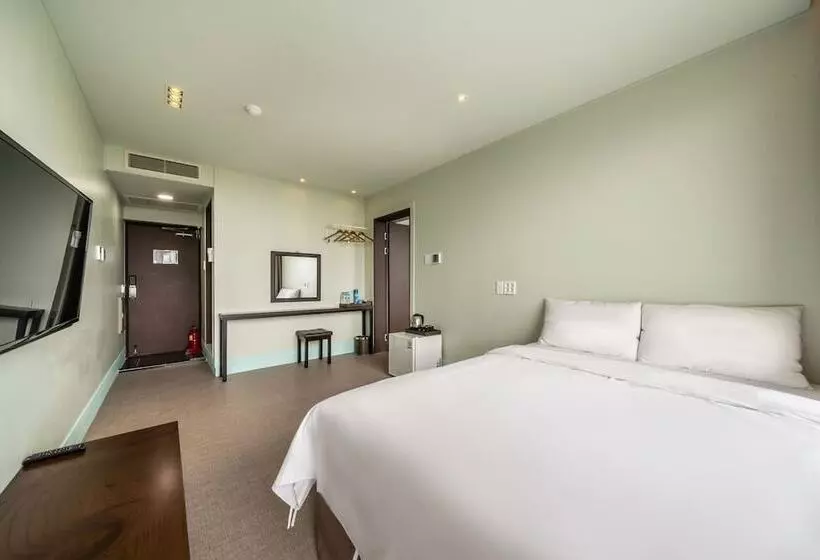 Sunrise Hotel Jungmun Branch