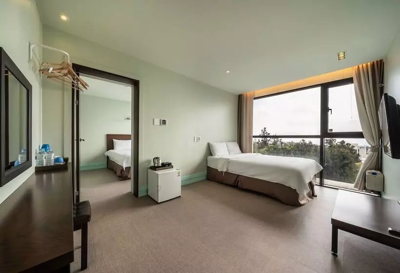 Sunrise Hotel Jungmun Branch
