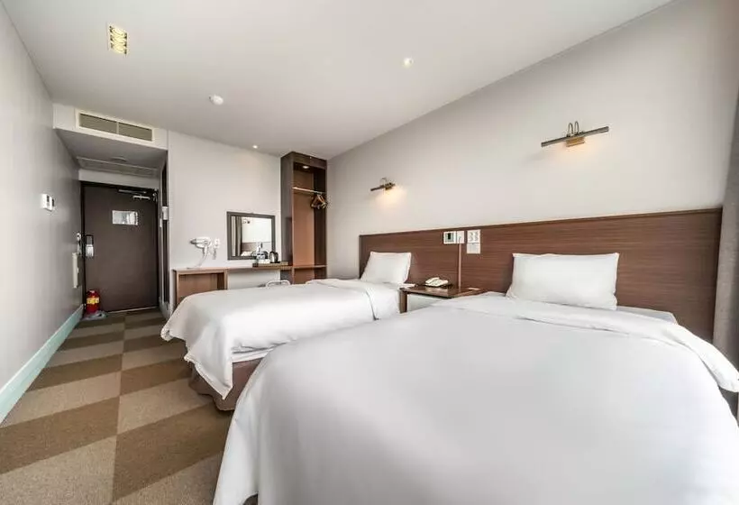 Sunrise Hotel Jungmun Branch