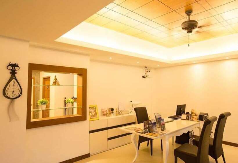 Отель White Cat