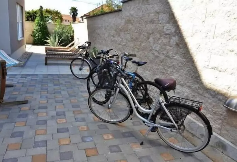 ペンション Villa Diana Zadar